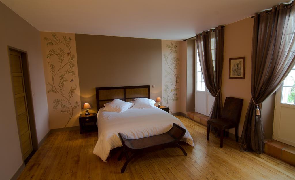 Bed and Breakfast Chateau Beau-Site Portets Zimmer foto